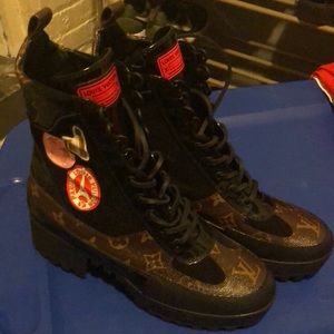 Louis Vuitton World Tour Dessert boot